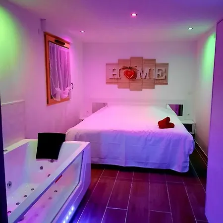 Votre Balneo Bien-etre A La Montagne Apartment Thollon-les-Memises